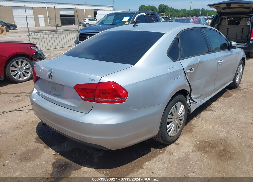 2015 VOLKSWAGEN PASSAT 1.8T S VIN: 1VWAS7A37FC021240