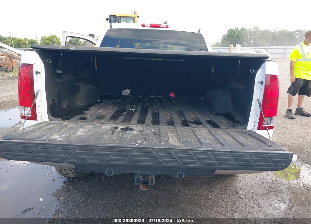2011 GMC SIERRA 1500 SLT VIN: 3GTP2WE38BG139046