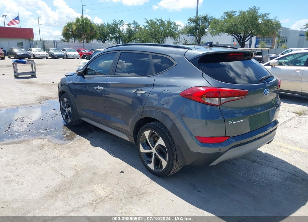 2017 HYUNDAI TUCSON LIMITED VIN: KM8J33A26HU329170