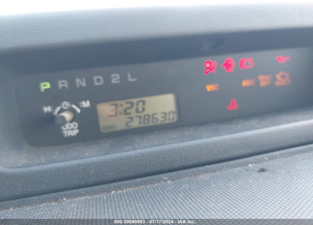 2004 SCION XB VIN: JTLKT324440168011