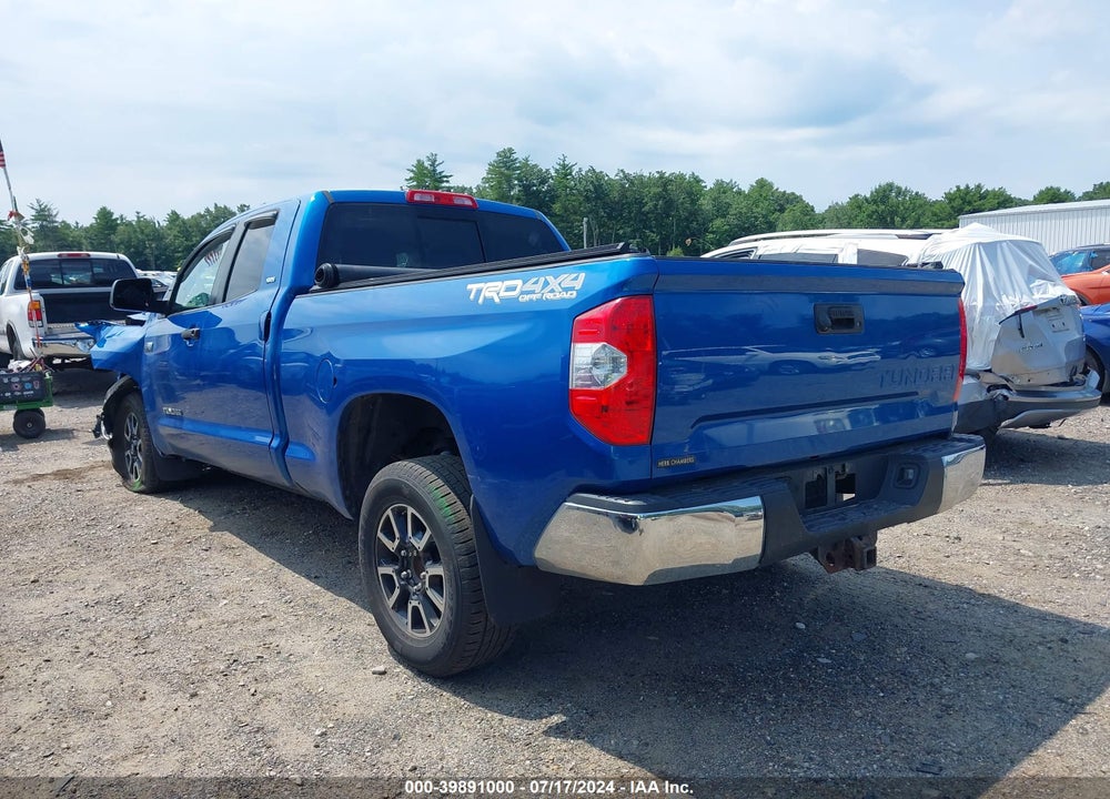 2016 TOYOTA TUNDRA SR5 5.7L V8 VIN: 5TFUY5F12GX538448