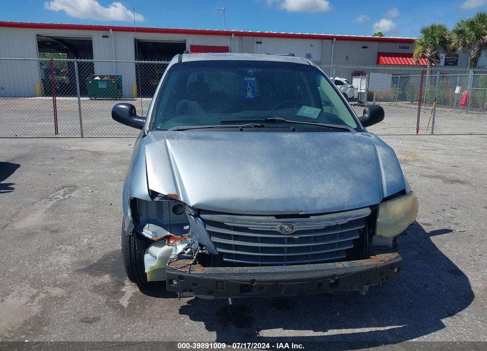 2005 CHRYSLER TOWN & COUNTRY LIMITED VIN: 2C8GP64L75R551801