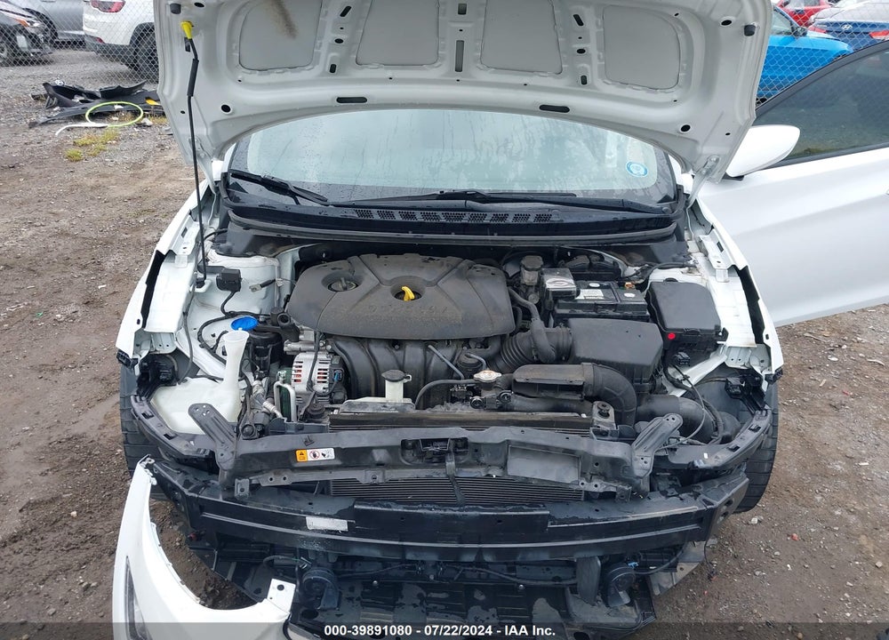 2015 HYUNDAI ELANTRA VIN: 5NPDH4AE6FH583116