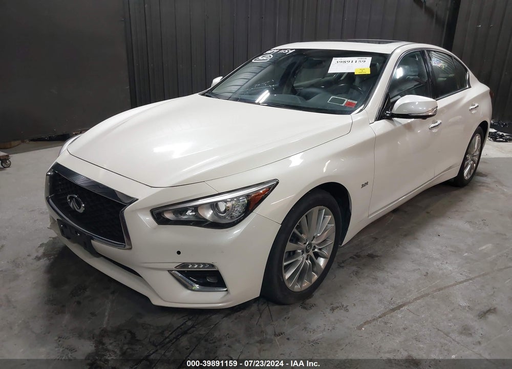 2019 INFINITI Q50 3.0T LUXE VIN: JN1EV7AR2KM556600