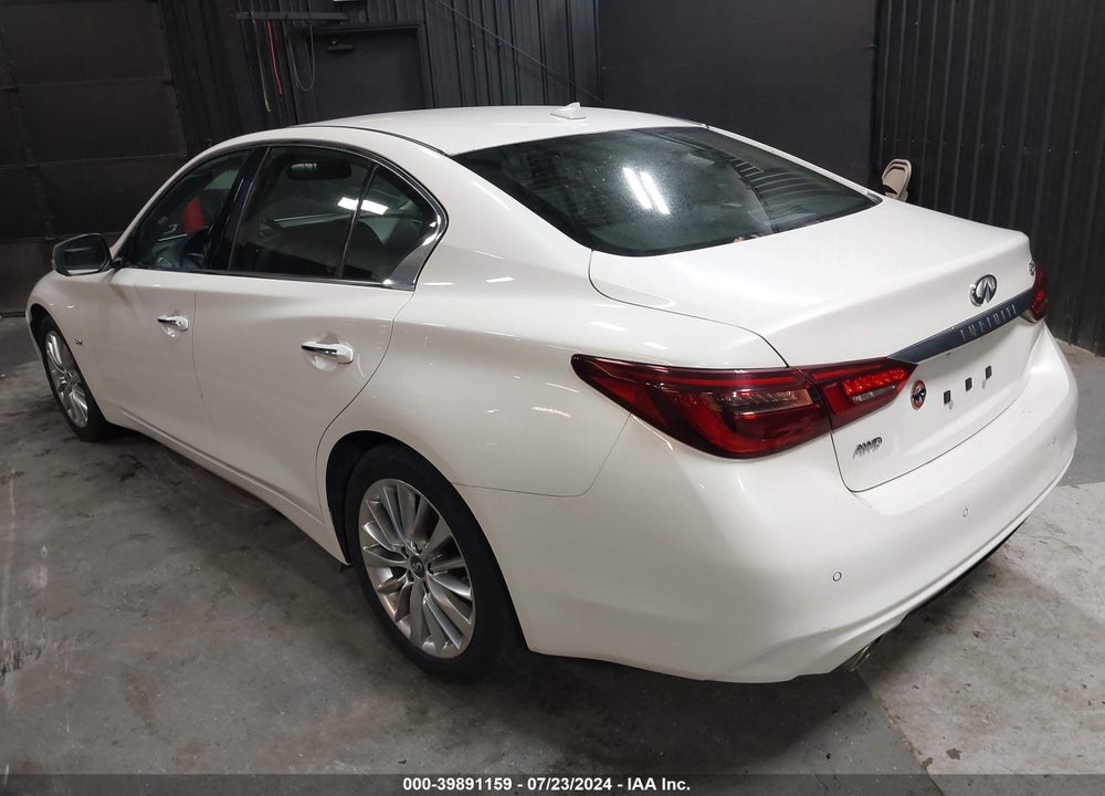 2019 INFINITI Q50 3.0T LUXE VIN: JN1EV7AR2KM556600
