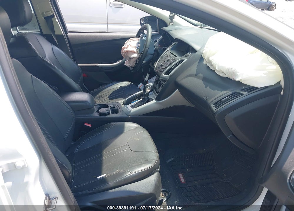 2013 FORD FOCUS SE VIN: 1FADP3F25DL275851