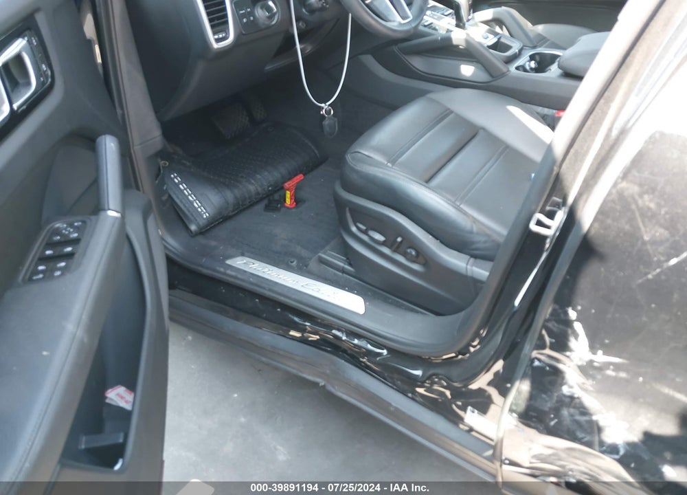 2023 PORSCHE CAYENNE E-HYBRID PLATINUM EDITION VIN: WP1AE2AY1PDA12570
