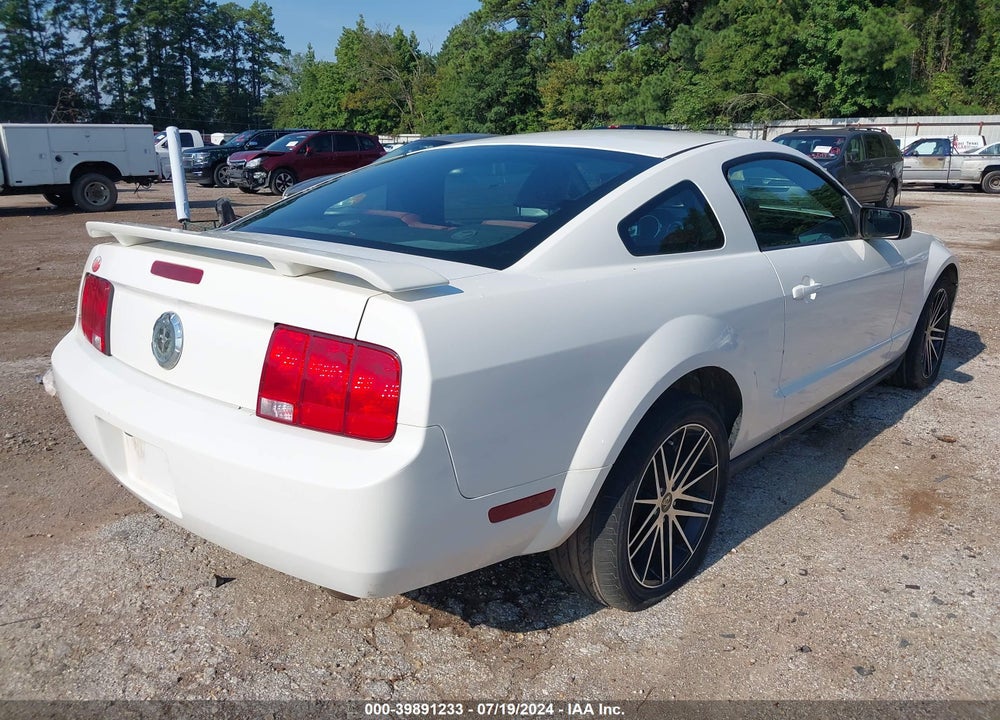 2006 FORD MUSTANG V6 VIN: 1ZVFT80N865263082