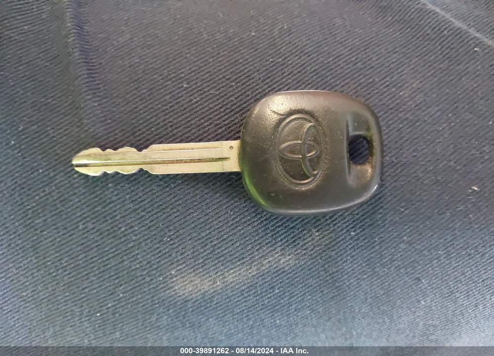 2011 TOYOTA CAMRY VIN: 4T1BF3EK2BU184075