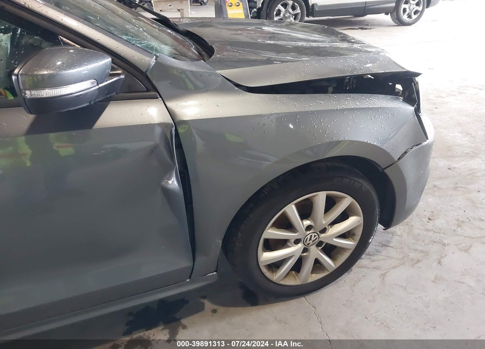 2012 VOLKSWAGEN JETTA VIN: 3VWDP7AJ4CM077921