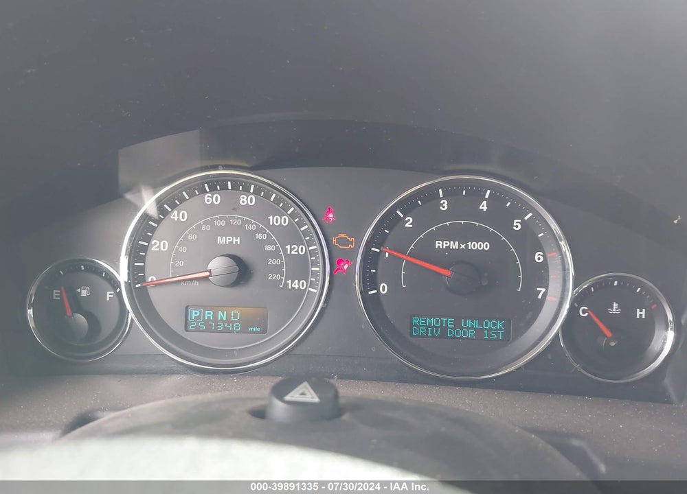 2007 JEEP COMMANDER SPORT VIN: 1J8HH48N17C673738