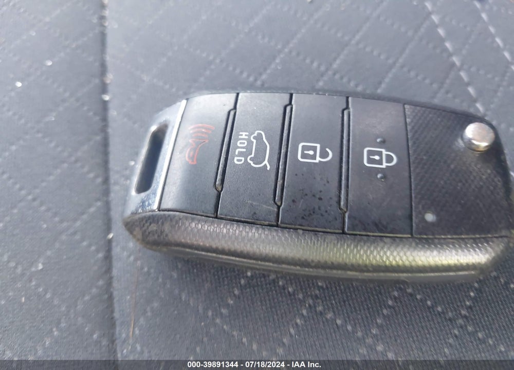 2019 KIA SORENTO 3.3L S VIN: 5XYPG4A58KG603478