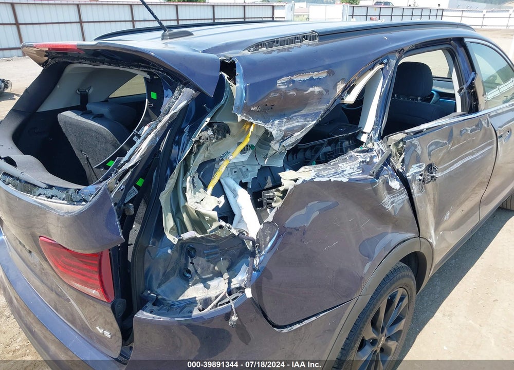 2019 KIA SORENTO 3.3L S VIN: 5XYPG4A58KG603478