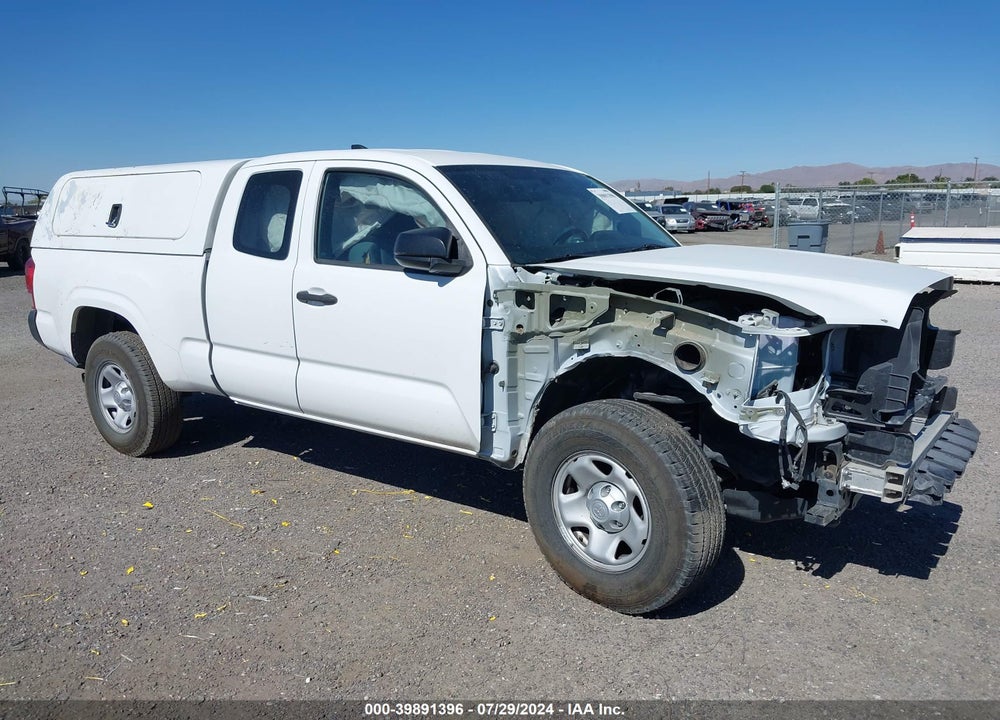 2017 TOYOTA TACOMA SR VIN: 5TFRX5GN4HX084652