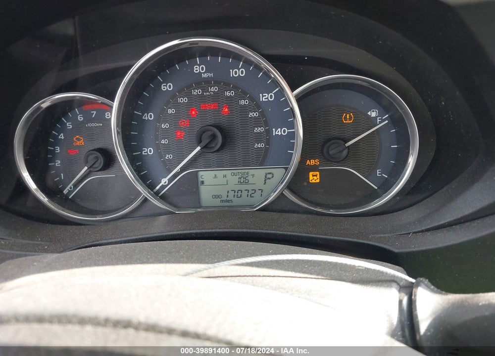 2014 TOYOTA COROLLA LE VIN: 5YFBURHE6EP138561