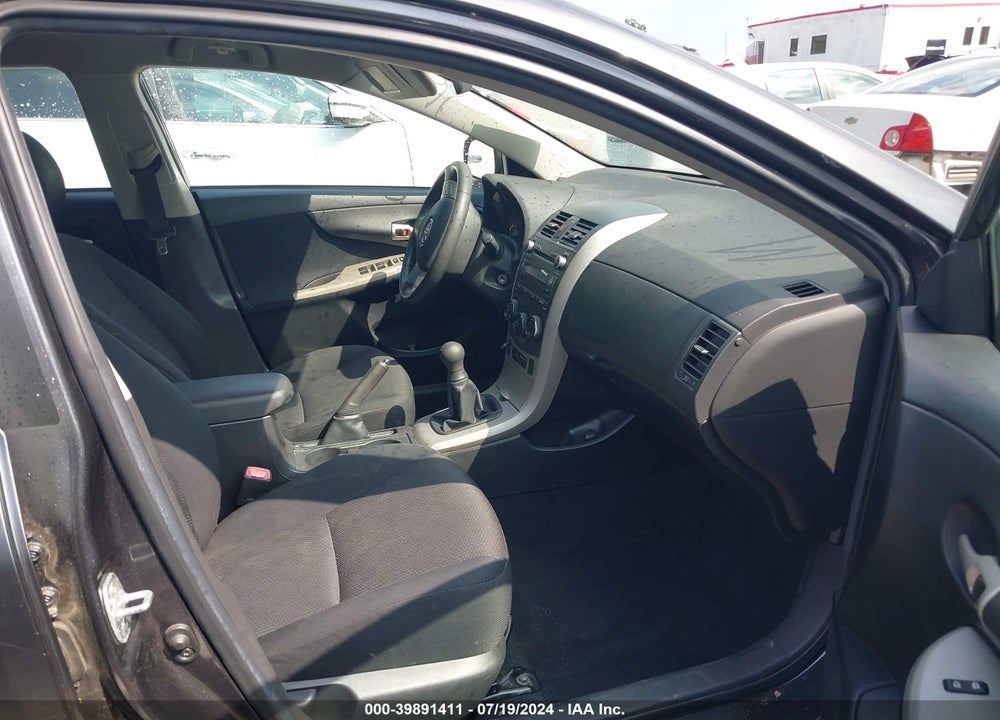 2010 TOYOTA COROLLA S VIN: 1NXBU4EE0AZ264172