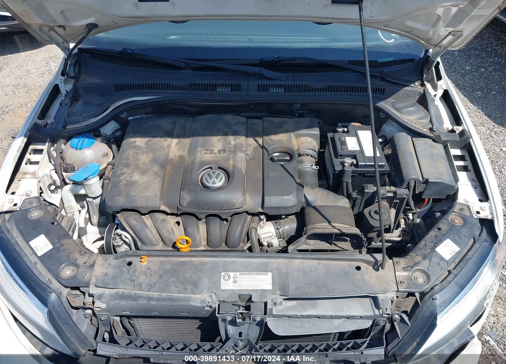 2011 VOLKSWAGEN JETTA 2.5L SE VIN: 3VWDX7AJ0BM367121