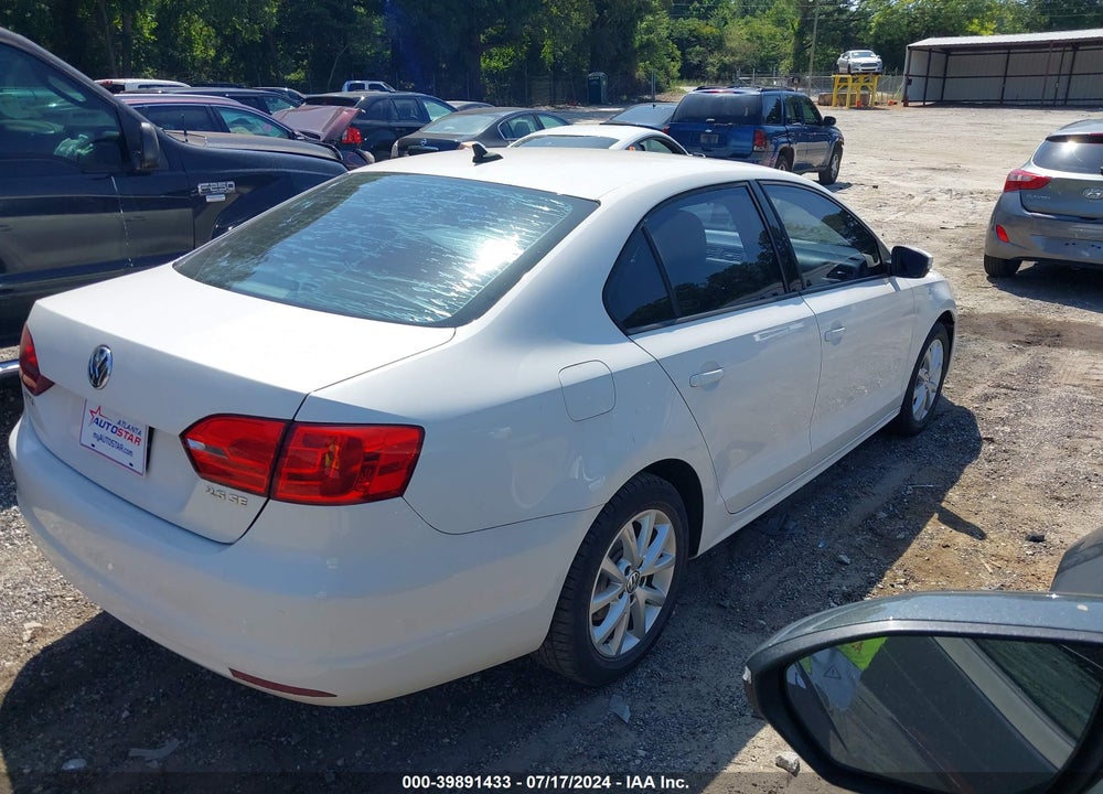 2011 VOLKSWAGEN JETTA 2.5L SE VIN: 3VWDX7AJ0BM367121