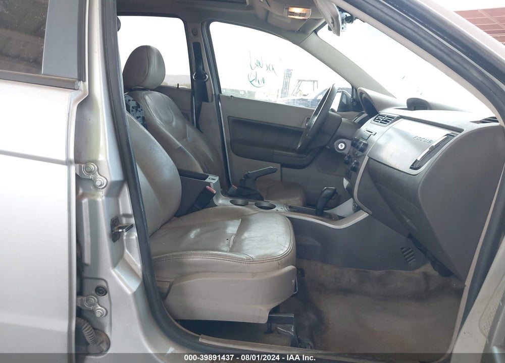 2009 FORD FOCUS SEL VIN: 1FAHP37N29W267674