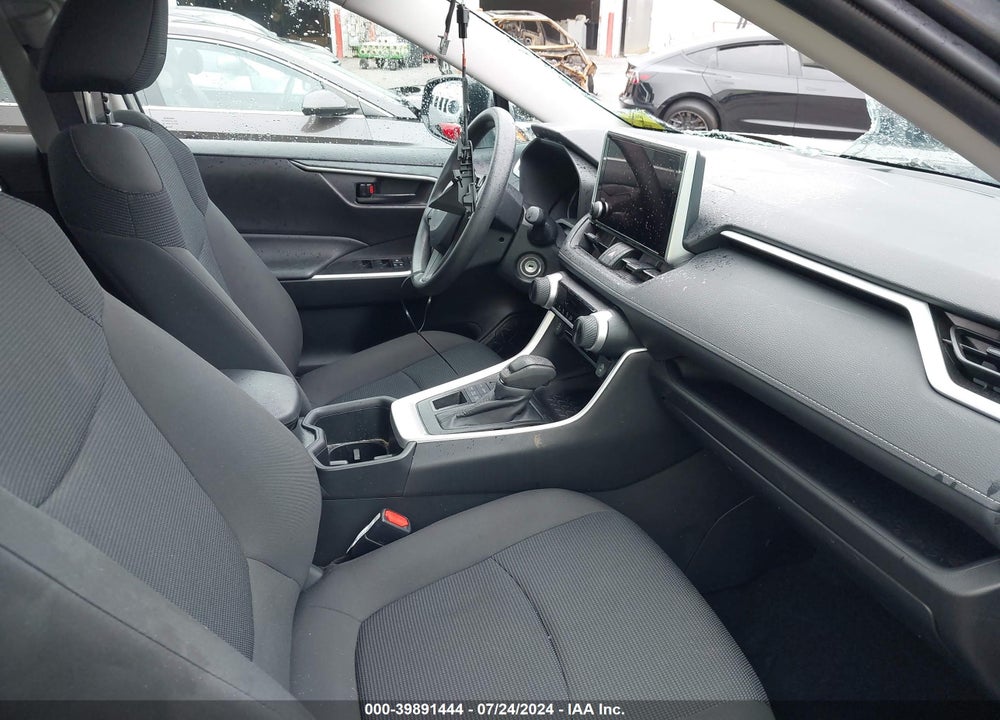 2024 TOYOTA RAV4 LE VIN: 2T3F1RFV6RC425473
