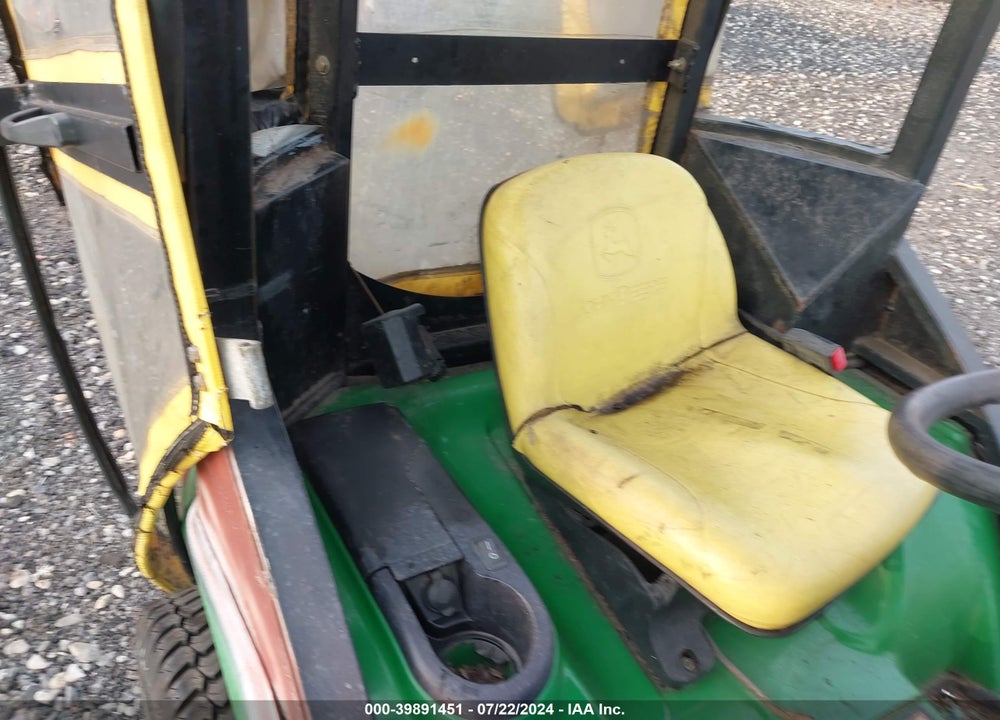 2007 JOHN DEERE X700 VIN: M0X700A040449