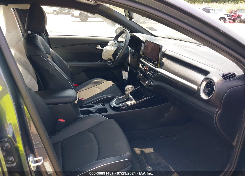 2023 KIA FORTE VIN: 3KPF54AD6PE562765