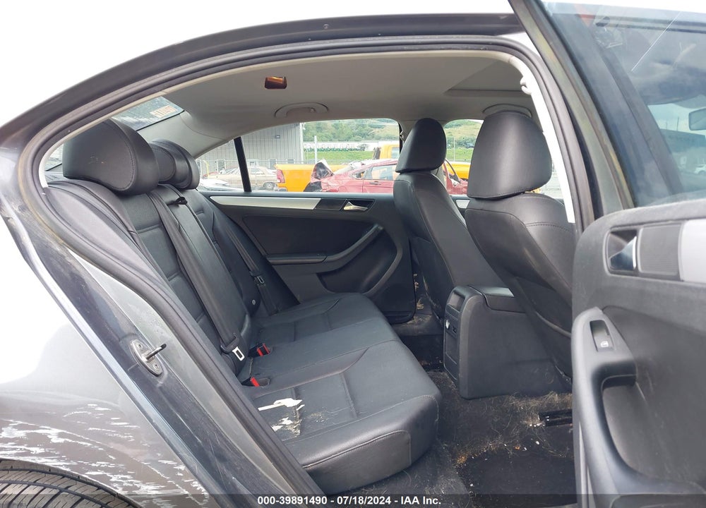 2012 VOLKSWAGEN JETTA 2.0L TDI VIN: 3VWLL7AJXCM362047