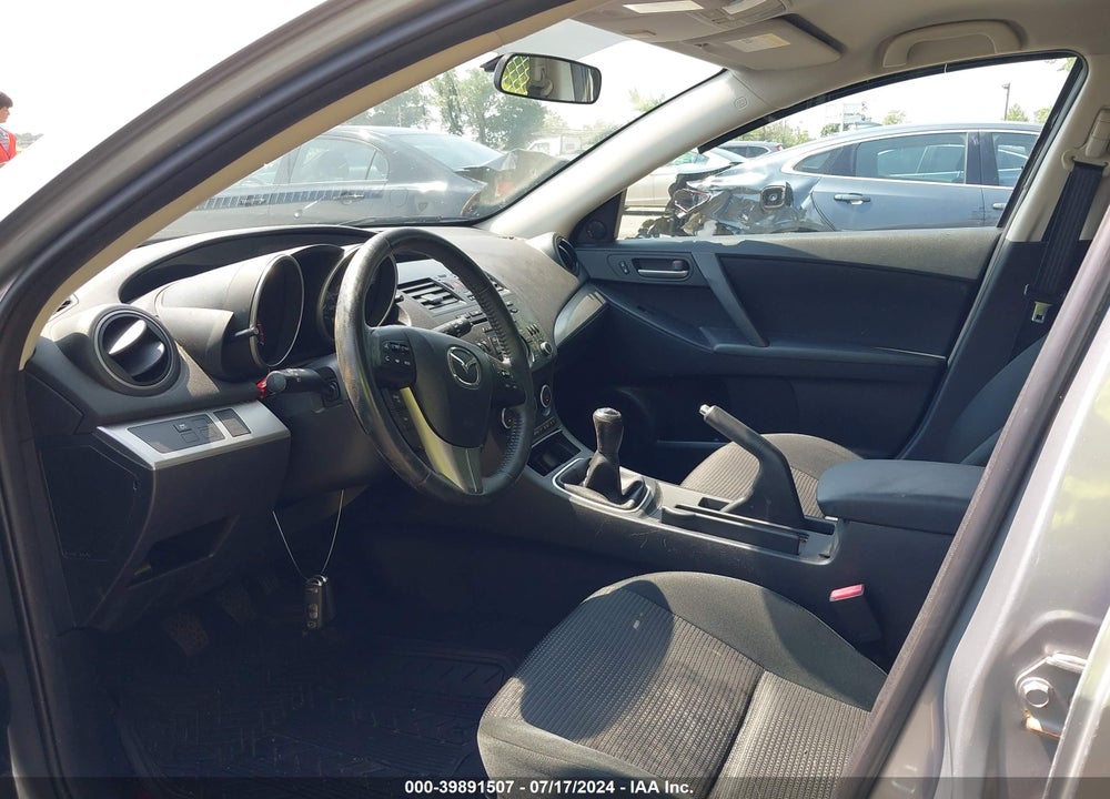 2013 MAZDA 3 I TOURING VIN: JM1BL1LP0D1770505