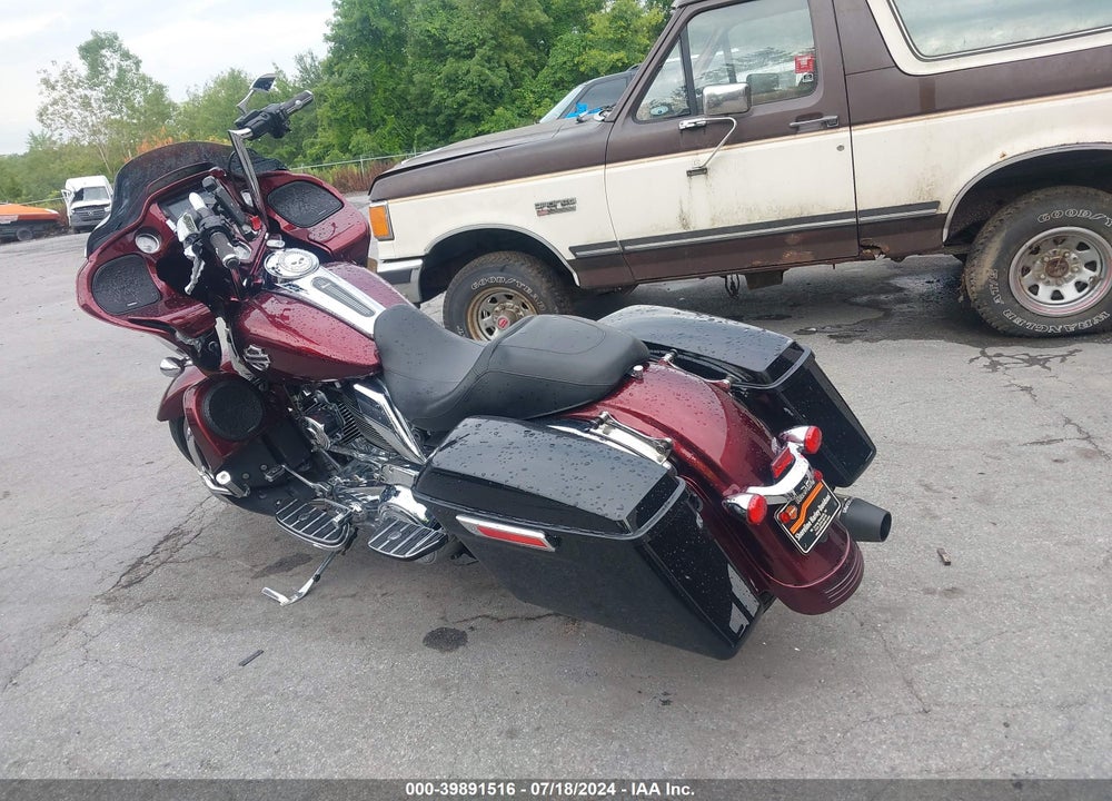 2018 HARLEY-DAVIDSON FLTRX ROAD GLIDE VIN: 1HD1KHC13JB621657