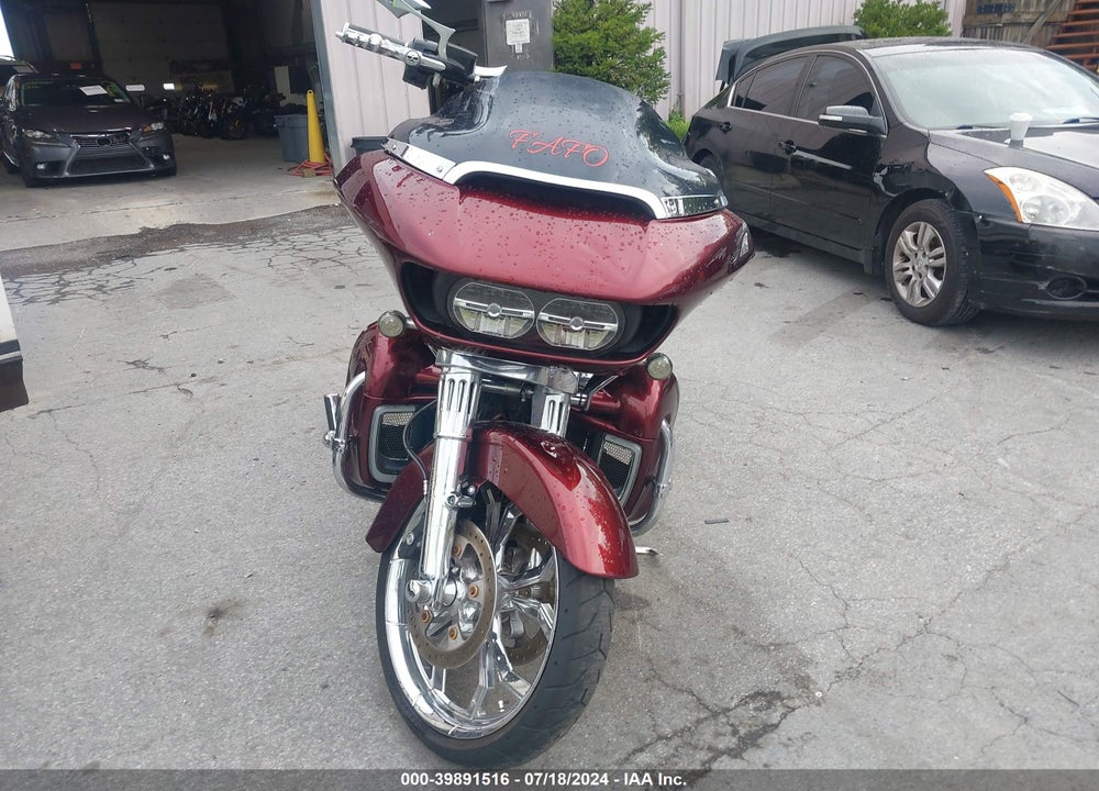 2018 HARLEY-DAVIDSON FLTRX ROAD GLIDE VIN: 1HD1KHC13JB621657