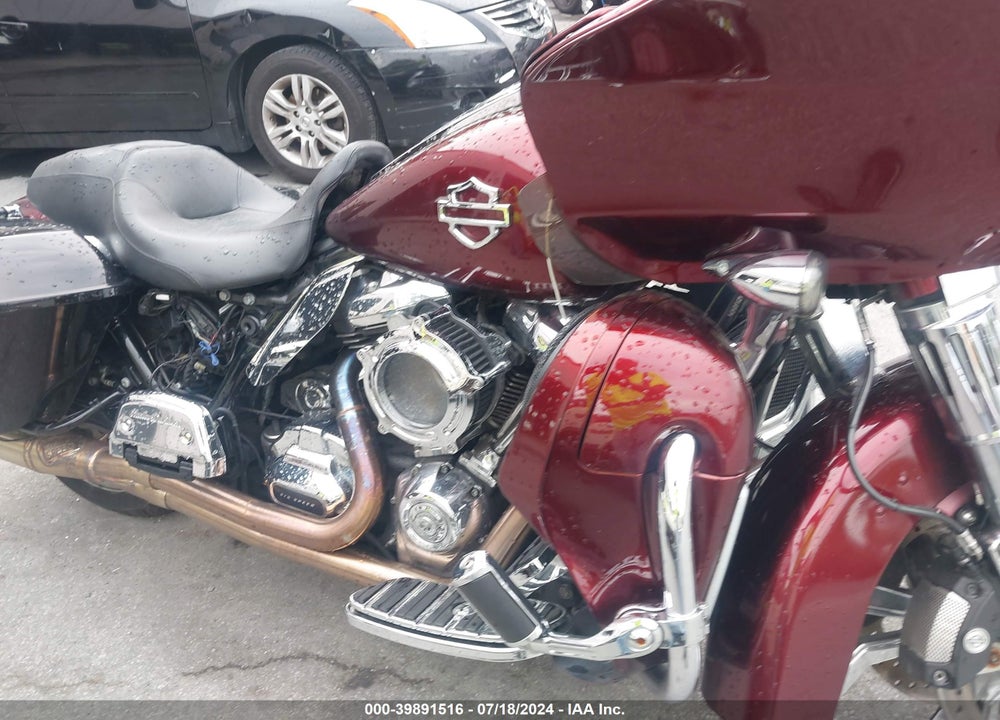 2018 HARLEY-DAVIDSON FLTRX ROAD GLIDE VIN: 1HD1KHC13JB621657