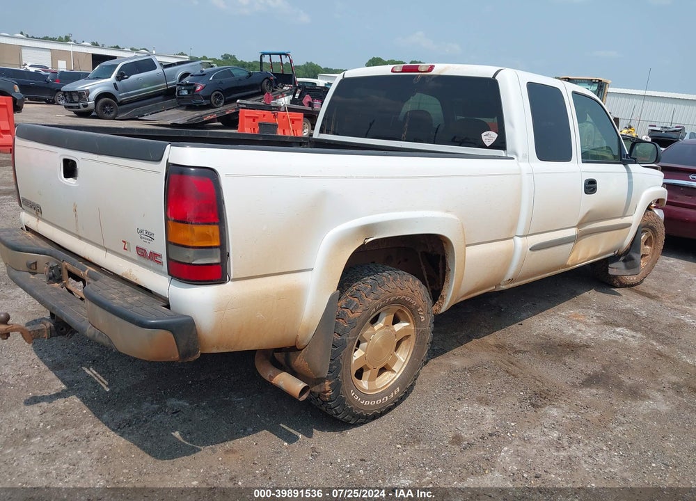 2005 GMC SIERRA 1500 SLE VIN: 2GTEK19B151177369