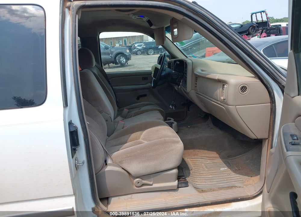 2005 GMC SIERRA 1500 SLE VIN: 2GTEK19B151177369
