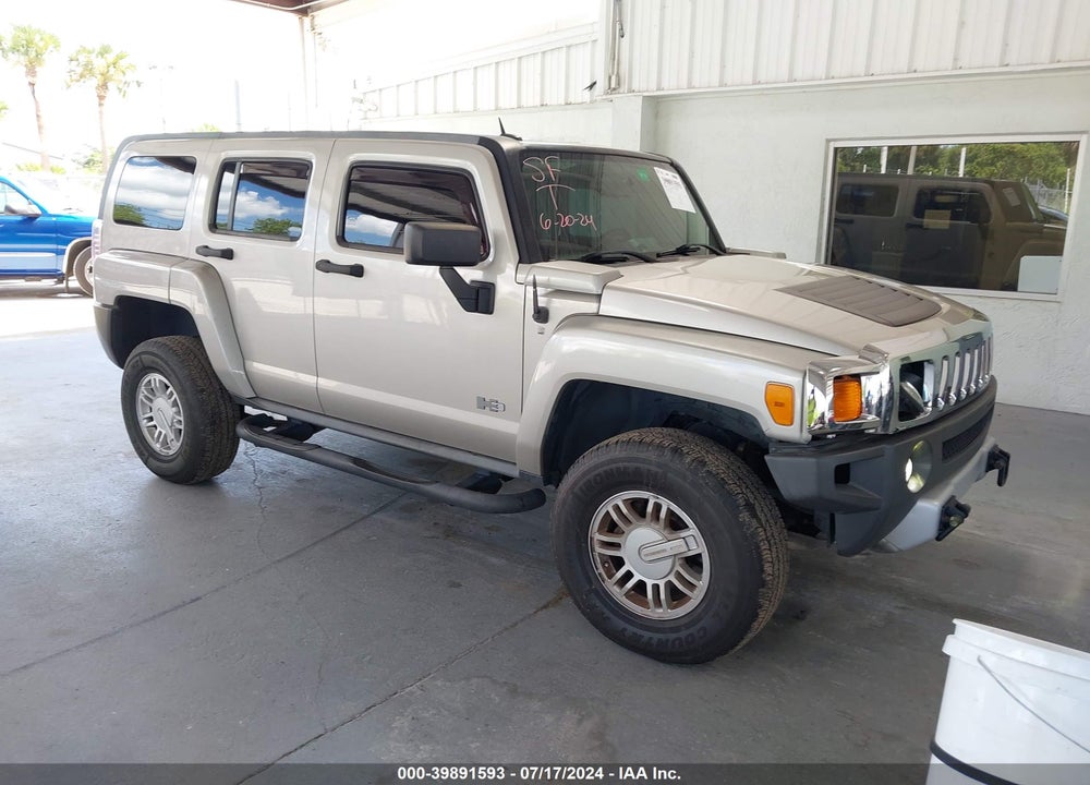 2009 HUMMER H3 SUV VIN: 5GTEN13E198109739