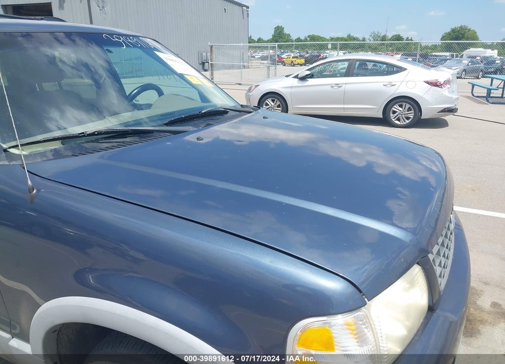 2002 FORD EXPLORER XLT VIN: 1FMZU73K62UD46806