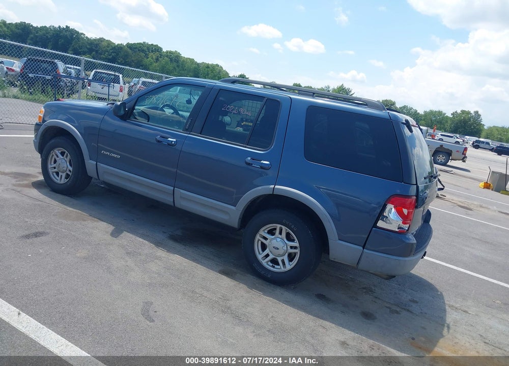 2002 FORD EXPLORER XLT VIN: 1FMZU73K62UD46806