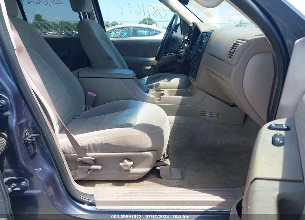2002 FORD EXPLORER XLT VIN: 1FMZU73K62UD46806