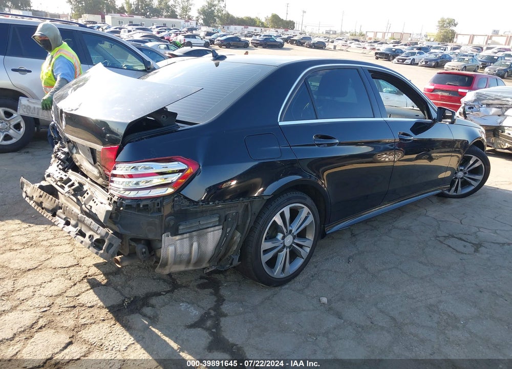 2014 MERCEDES-BENZ E 350 VIN: WDDHF5KB2EB077922