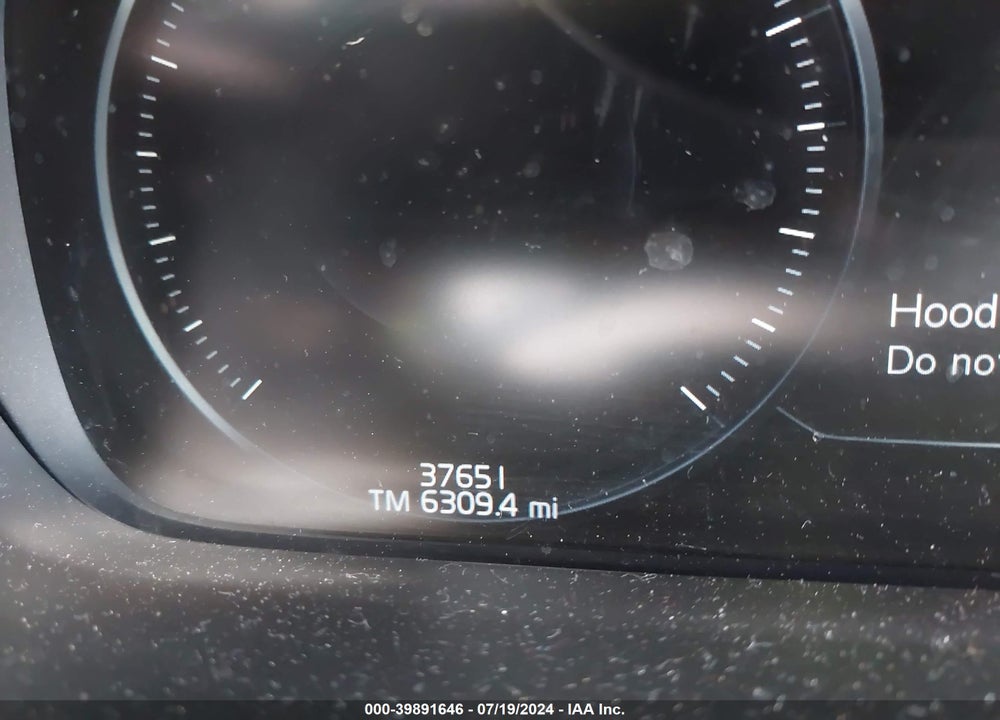 2020 VOLVO XC90 T6 INSCRIPTION 6 PASSENGER VIN: YV4A221L5L1538465