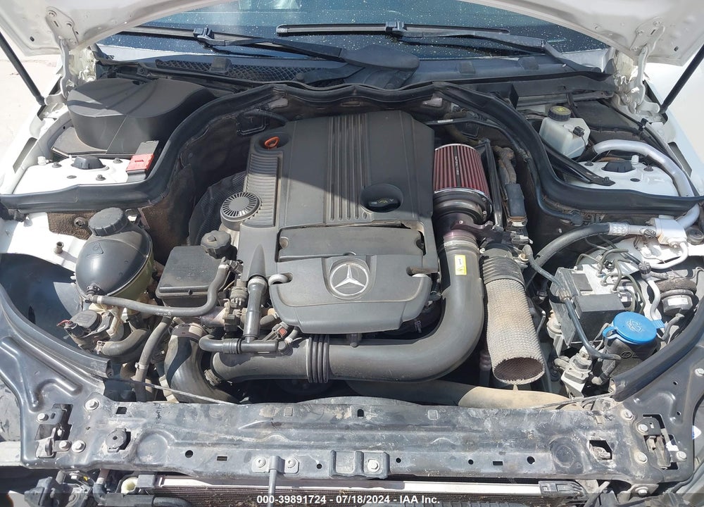 2012 MERCEDES-BENZ C 250 LUXURY/SPORT VIN: WDDGF4HB6CR205466