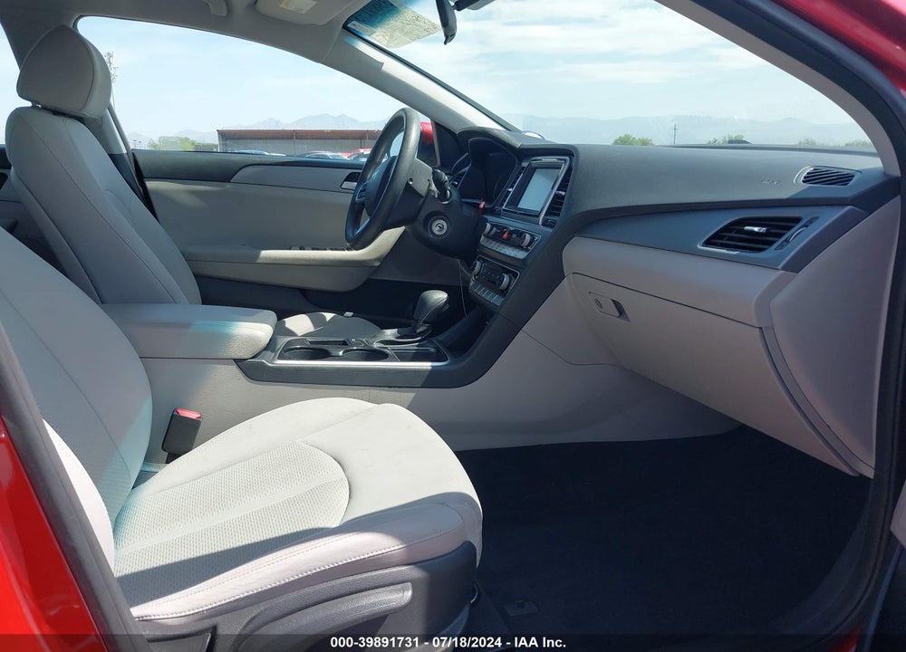 2019 HYUNDAI SONATA SE VIN: 5NPE24AF2KH749169