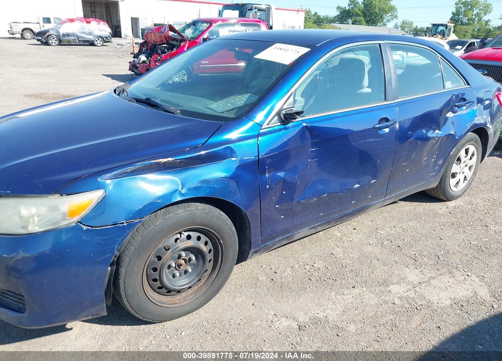 2011 TOYOTA CAMRY LE VIN: 4T1BF3EK6BU752392