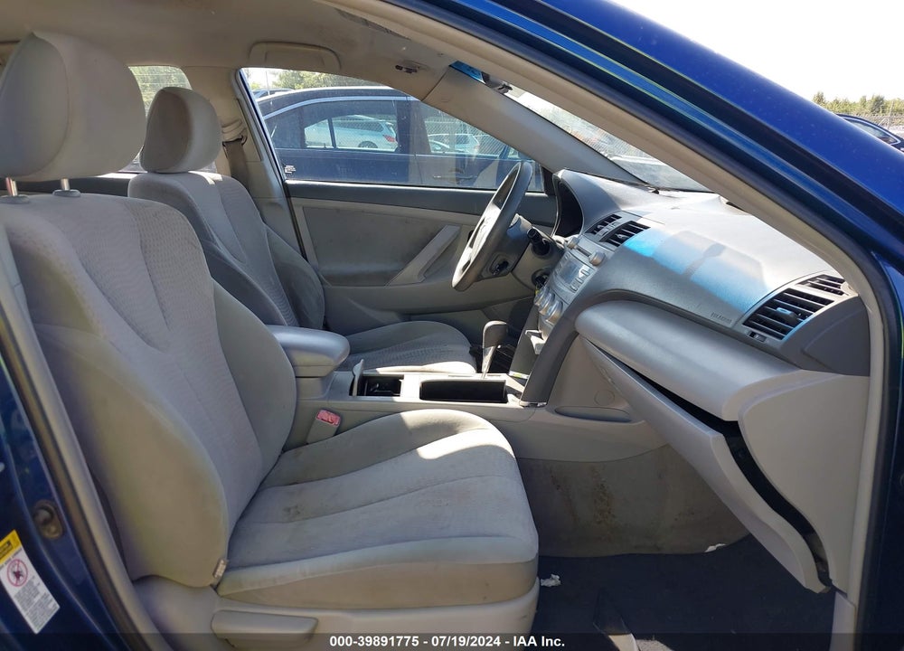 2011 TOYOTA CAMRY LE VIN: 4T1BF3EK6BU752392