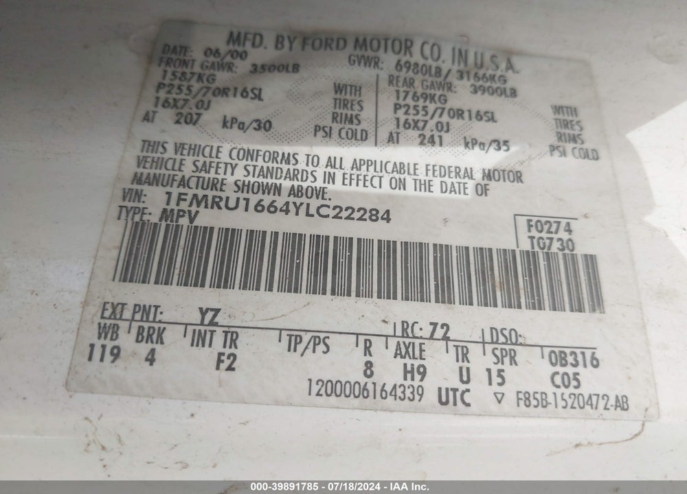 2000 FORD EXPEDITION XLT VIN: 1FMRU1664YLC22284