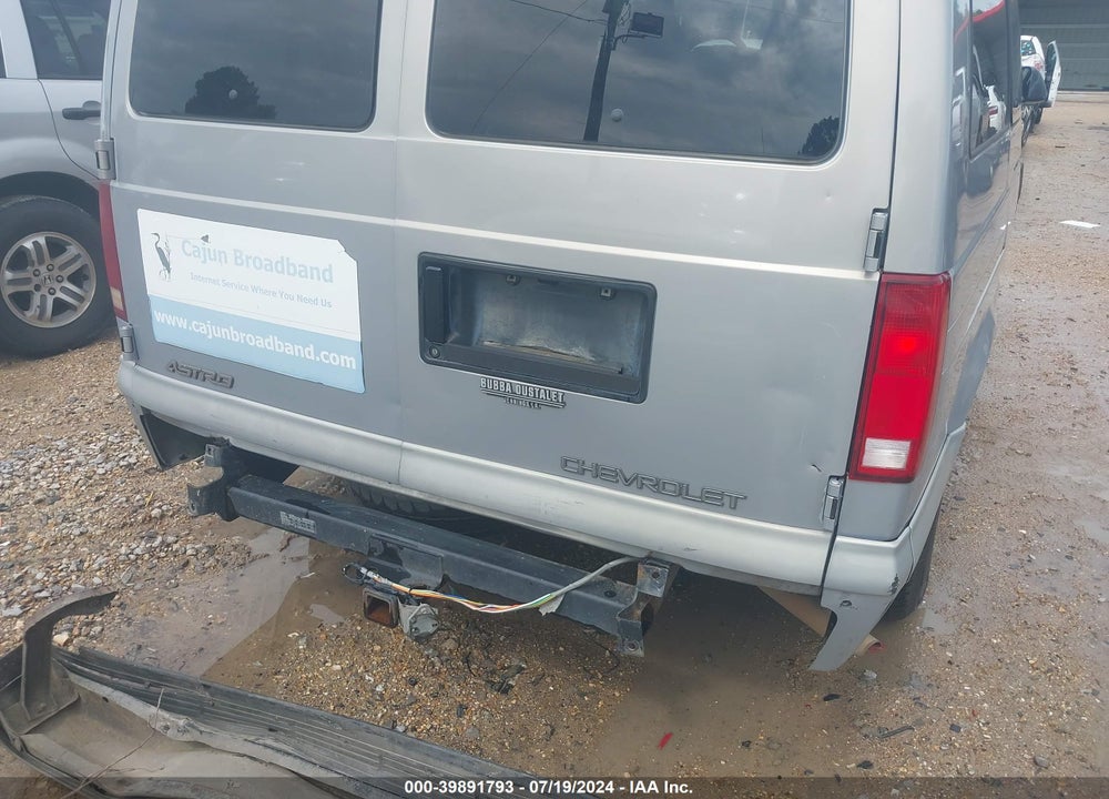 2000 CHEVROLET ASTRO VIN: 1GNDM19WXYB174748