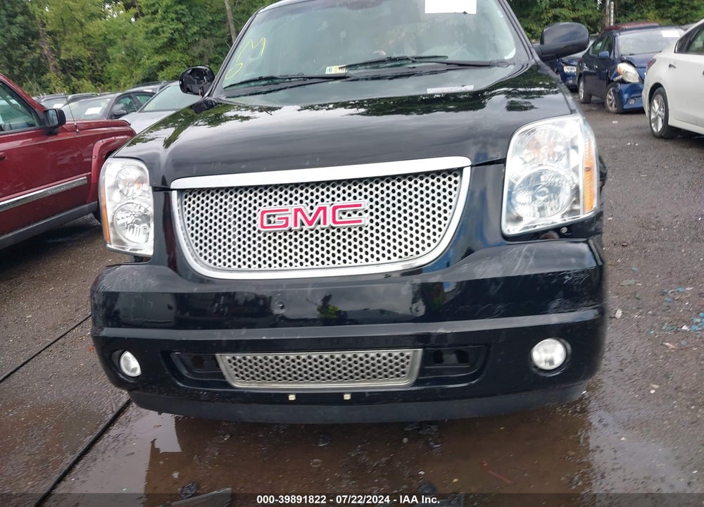 2011 GMC YUKON DENALI VIN: 1GKS2EEF9BR263829