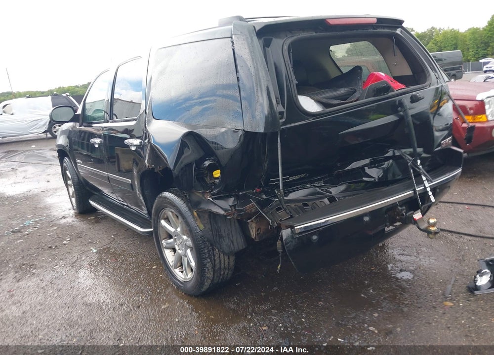 2011 GMC YUKON DENALI VIN: 1GKS2EEF9BR263829