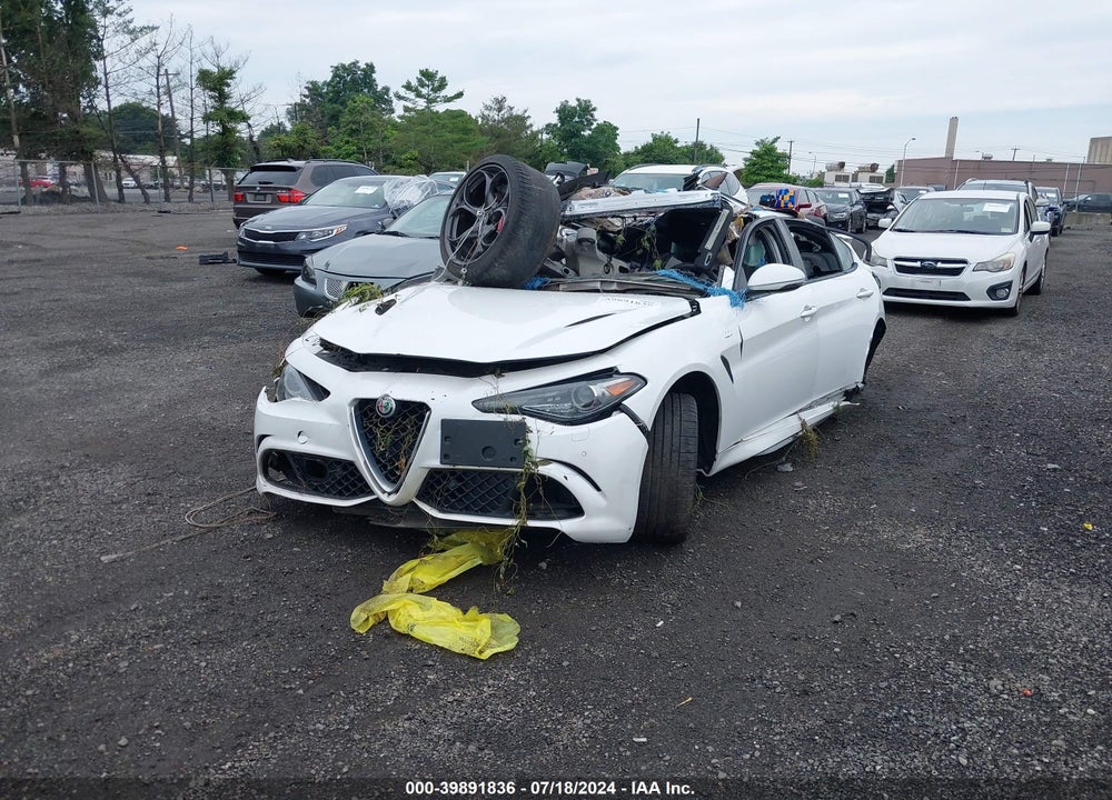 2017 ALFA ROMEO GIULIA QUADRIFOGLIO RWD VIN: ZARFAEAV7H7555325