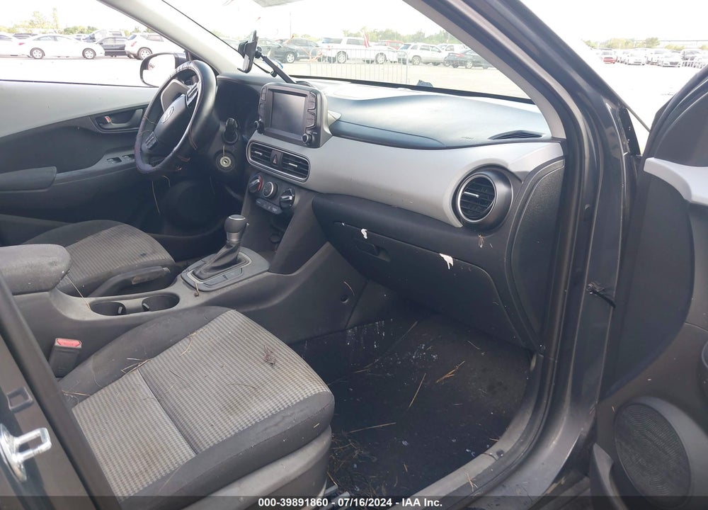 2019 HYUNDAI KONA SE VIN: KM8K12AA1KU236978
