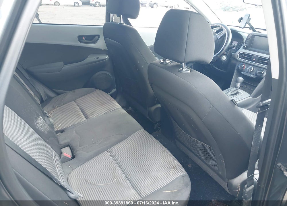 2019 HYUNDAI KONA SE VIN: KM8K12AA1KU236978